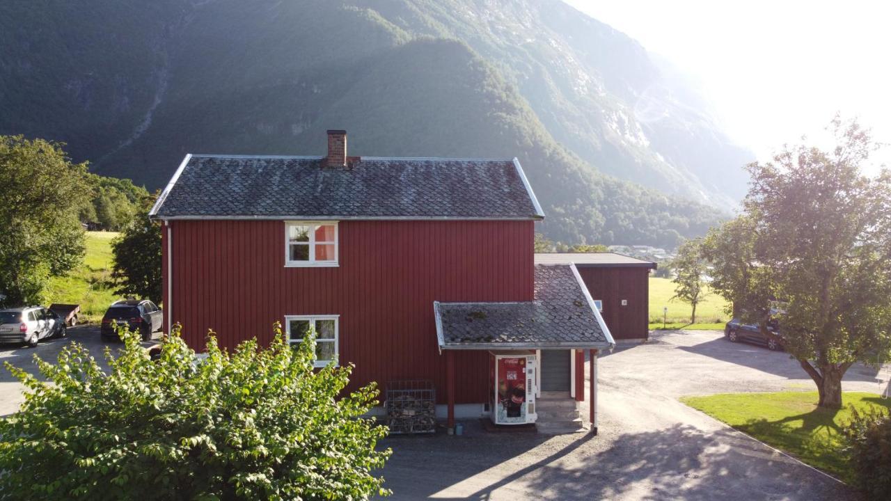 Andalsnes Hostel Dış mekan fotoğraf